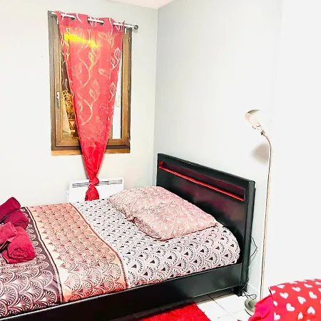 Le Red Escape A 15min Du Centre Avec Parking Prive Gratuit *