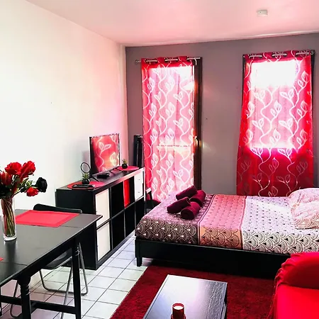 Appartamento Le Red Escape à 15min Du Centre Avec Parking Privé Gratuit Annecy